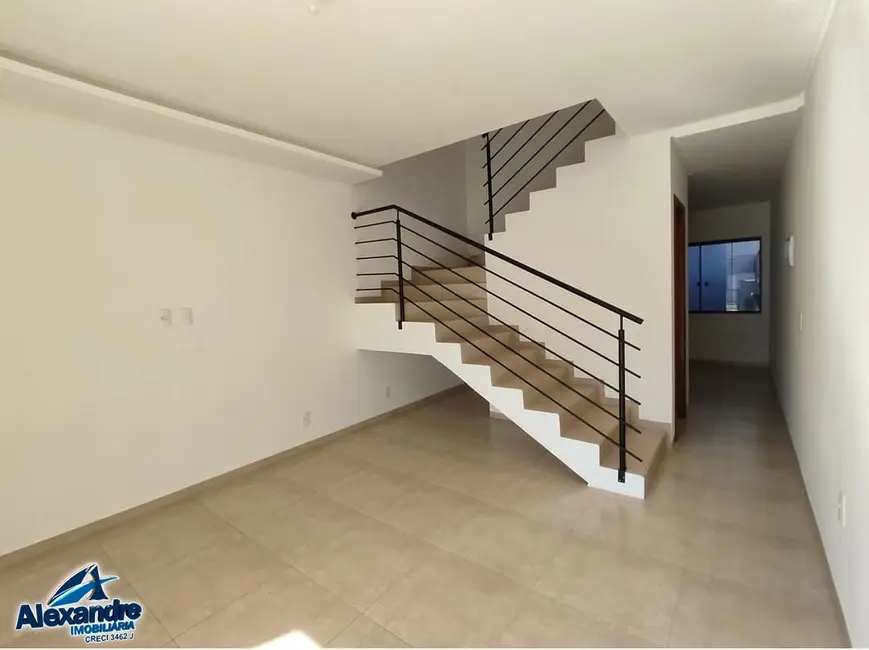 Foto 2 de Casa com 2 quartos à venda, 82m2 em Tifa Martins, Jaragua Do Sul - SC