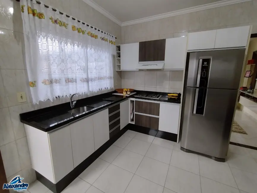 Foto 4 de Casa com 3 quartos à venda, 150m2 em Schroeder - SC