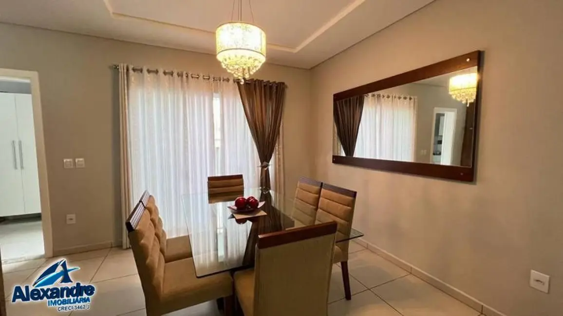 Foto 3 de Casa com 3 quartos à venda, 149m2 em Vila Lalau, Jaragua Do Sul - SC