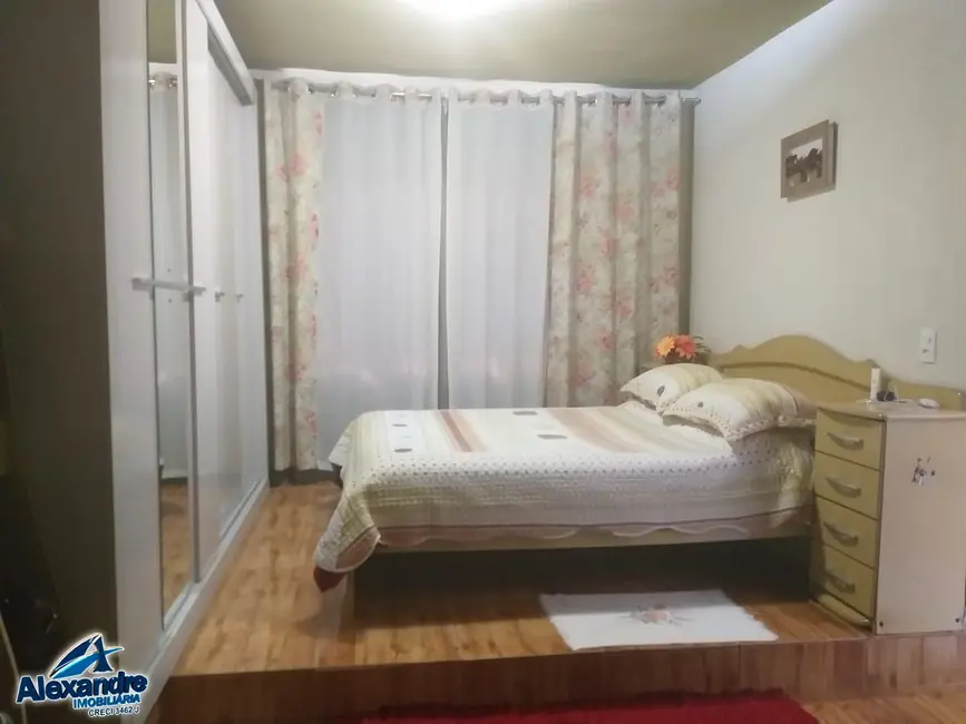 Casa com 3 quartos à venda, 95m2 em Schroeder - SC - imagem 4 Foto 4 de Casa com 3 quartos à venda, 95m2 em Schroeder - SC