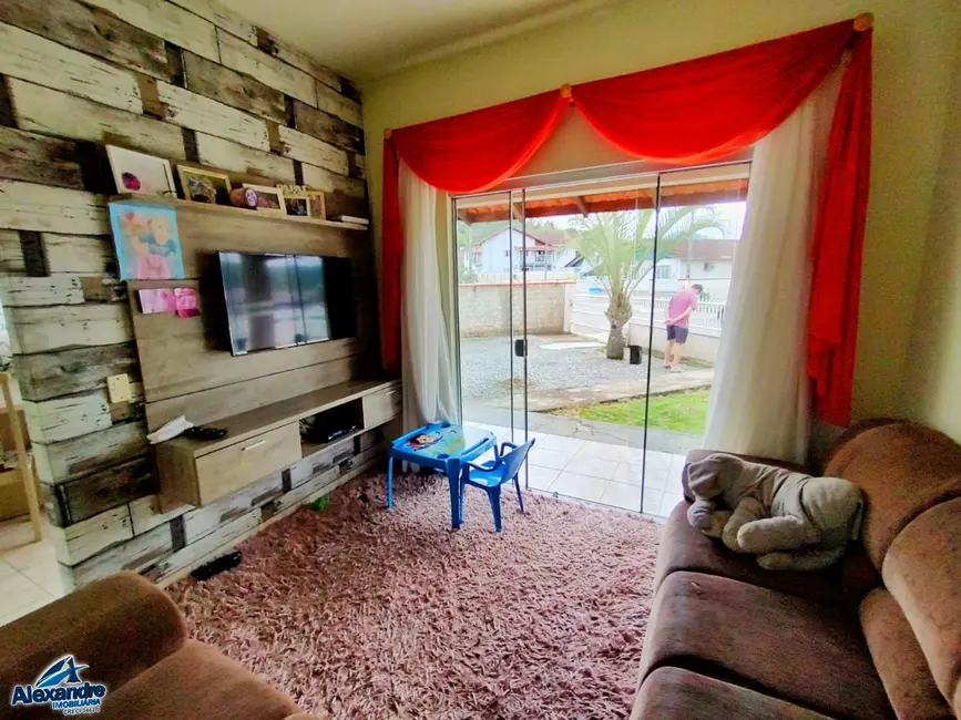 Casa com 2 quartos à venda, 65m2 em Guaramirim - SC - imagem 4 Foto 4 de Casa com 2 quartos à venda, 65m2 em Guaramirim - SC