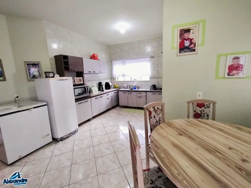 Casa com 2 quartos à venda, 65m2 em Guaramirim - SC - imagem 8 Foto 8 de Casa com 2 quartos à venda, 65m2 em Guaramirim - SC