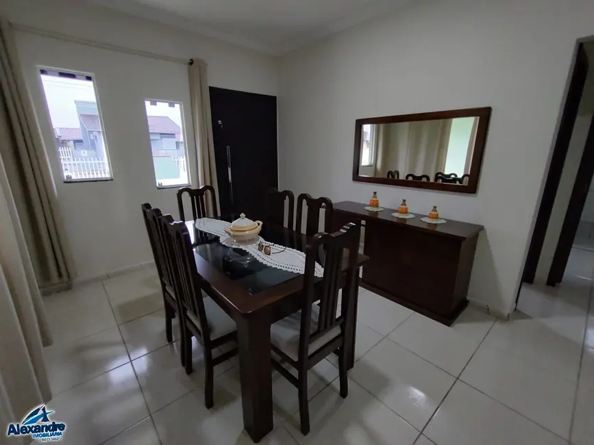Casa com 3 quartos à venda, 220m2 em Schroeder - SC - imagem 9 Foto 9 de Casa com 3 quartos à venda, 220m2 em Schroeder - SC
