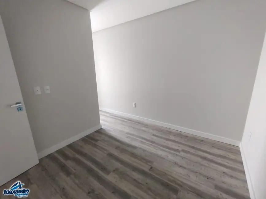 Casa com 3 quartos à venda, 113m2 em Três Rios do Norte, Jaragua Do Sul - SC - imagem 9 Foto 9 de Casa com 3 quartos à venda, 113m2 em Três Rios do Norte, Jaragua Do Sul - SC