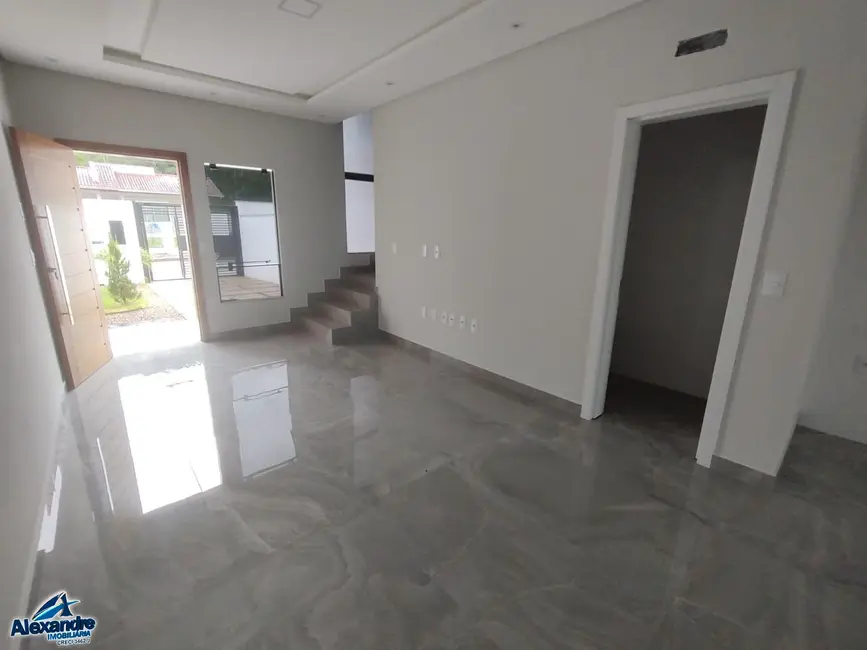 Casa com 3 quartos à venda, 113m2 em Três Rios do Norte, Jaragua Do Sul - SC - imagem 3 Foto 3 de Casa com 3 quartos à venda, 113m2 em Três Rios do Norte, Jaragua Do Sul - SC