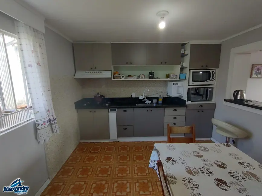 Casa com 4 quartos à venda, 220m2 em Vila Lenzi, Jaragua Do Sul - SC - imagem 8 Foto 8 de Casa com 4 quartos à venda, 220m2 em Vila Lenzi, Jaragua Do Sul - SC