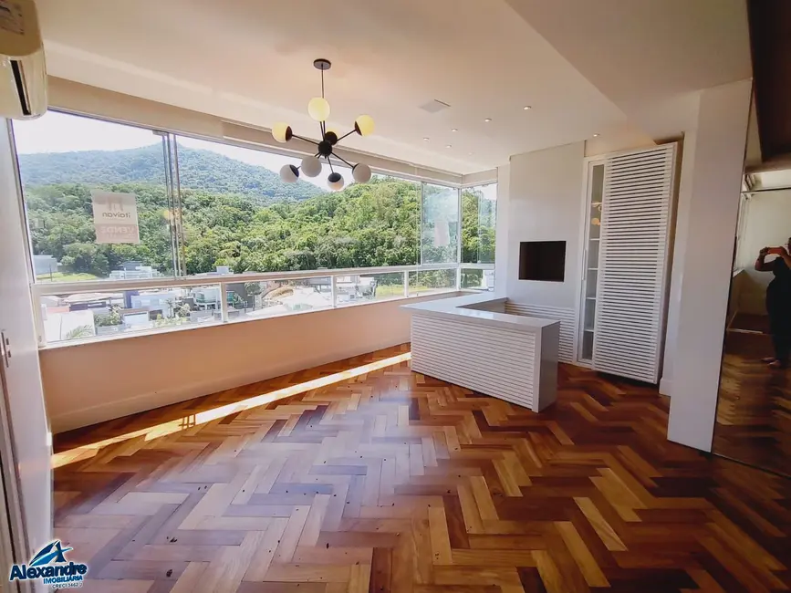 Apartamento com 3 quartos à venda, 317m2 em Amizade, Jaragua Do Sul - SC - imagem 4 Foto 4 de Apartamento com 3 quartos à venda, 317m2 em Amizade, Jaragua Do Sul - SC