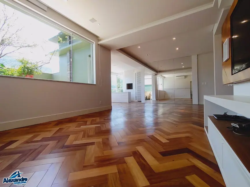 Apartamento com 3 quartos à venda, 317m2 em Amizade, Jaragua Do Sul - SC - imagem 5 Foto 5 de Apartamento com 3 quartos à venda, 317m2 em Amizade, Jaragua Do Sul - SC