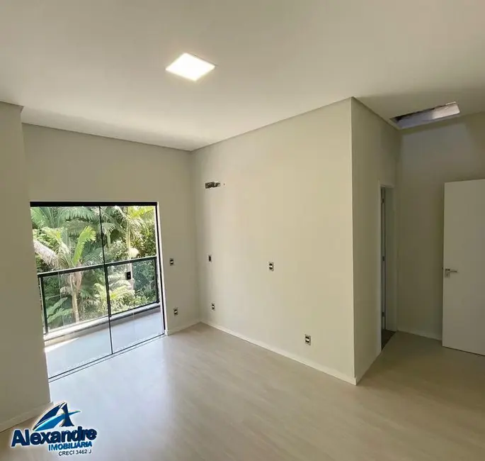 Casa com 2 quartos à venda, 187m2 em Ilha da Figueira, Jaragua Do Sul - SC - imagem 3 Foto 3 de Casa com 2 quartos à venda, 187m2 em Ilha da Figueira, Jaragua Do Sul - SC