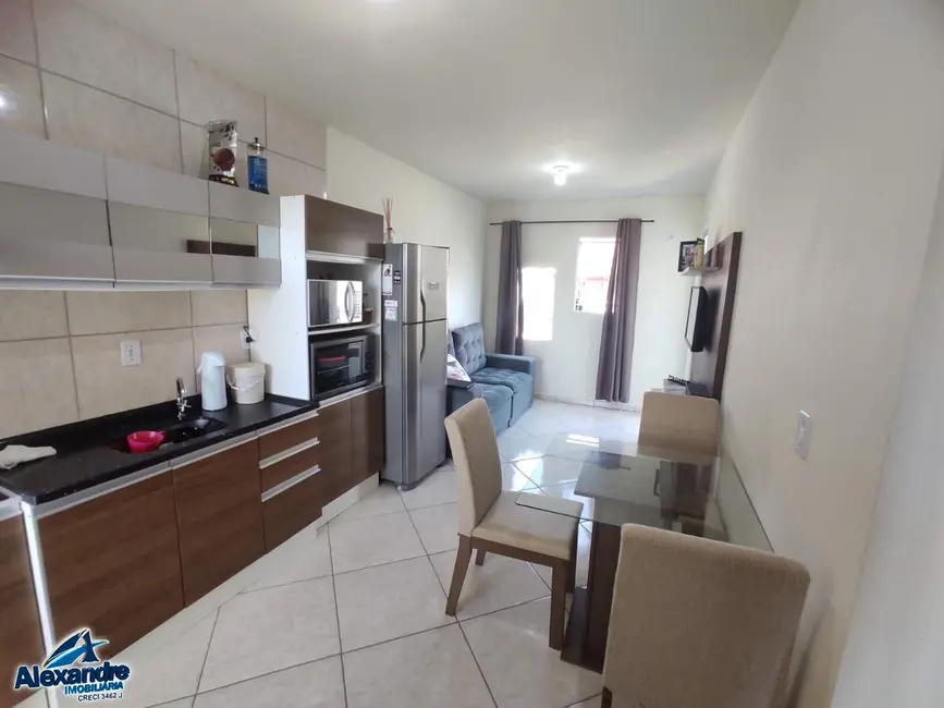 Foto 2 de Casa com 2 quartos à venda, 45m2 em Guaramirim - SC
