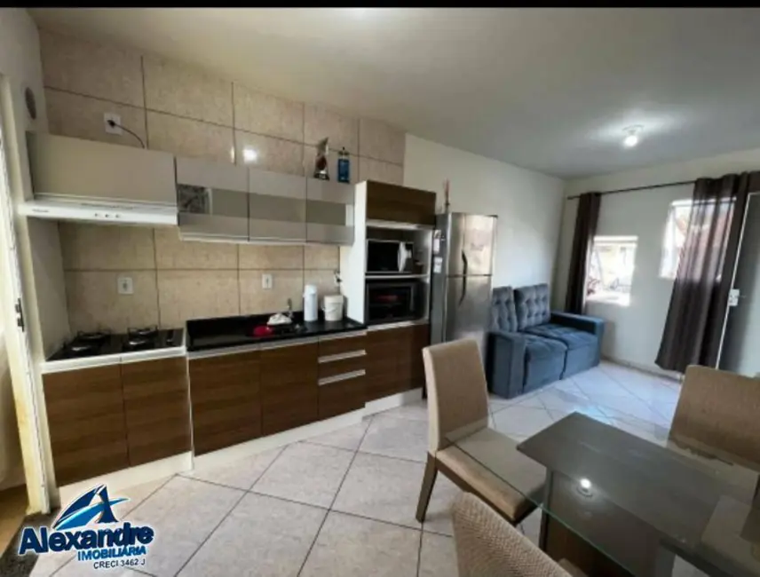 Foto 3 de Casa com 2 quartos à venda, 45m2 em Guaramirim - SC