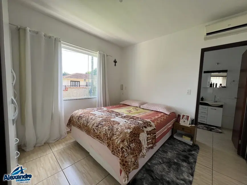 Foto 6 de Casa com 3 quartos à venda, 140m2 em São Luís, Jaragua Do Sul - SC