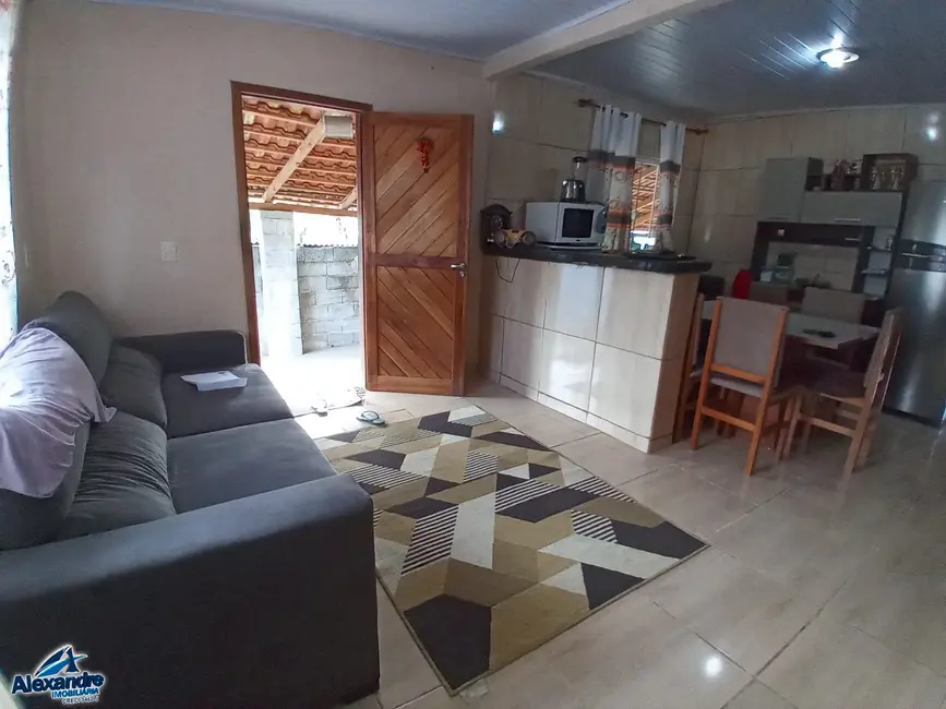 Foto 2 de Chácara com 2 quartos à venda, 64m2 em Guaramirim - SC