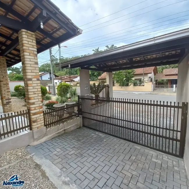 Foto 5 de Casa com 4 quartos à venda, 340m2 em Centro, Schroeder - SC