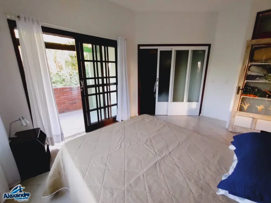 Foto 8 de Casa com 2 quartos à venda, 126m2 em Centro, Schroeder - SC
