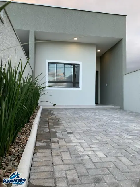 Foto 1 de Casa com 2 quartos à venda, 57m2 em Guaramirim - SC