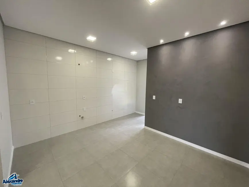 Foto 4 de Casa com 2 quartos à venda, 57m2 em Guaramirim - SC