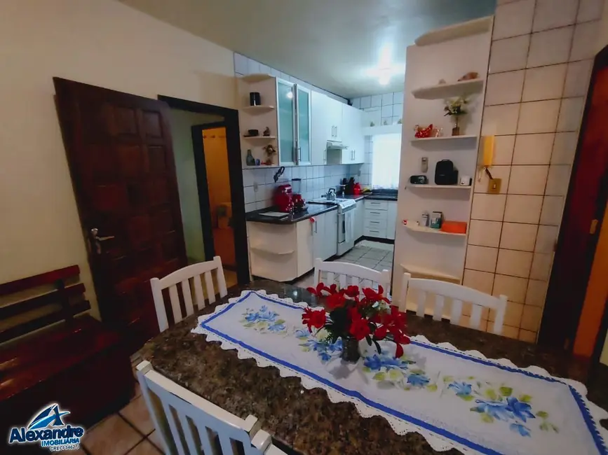 Casa com 4 quartos à venda, 284m2 em Tifa Martins, Jaragua Do Sul - SC - imagem 9 Foto 9 de Casa com 4 quartos à venda, 284m2 em Tifa Martins, Jaragua Do Sul - SC