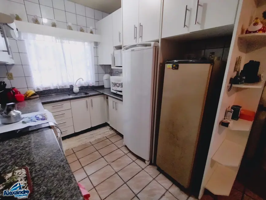 Casa com 4 quartos à venda, 284m2 em Tifa Martins, Jaragua Do Sul - SC - imagem 8 Foto 8 de Casa com 4 quartos à venda, 284m2 em Tifa Martins, Jaragua Do Sul - SC