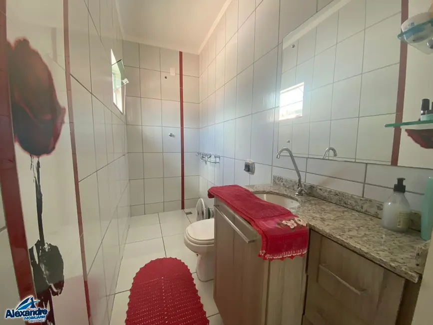 Casa com 3 quartos à venda, 112m2 em Vila Lalau, Jaragua Do Sul - SC - imagem 3 Foto 3 de Casa com 3 quartos à venda, 112m2 em Vila Lalau, Jaragua Do Sul - SC