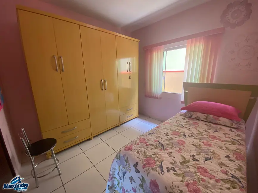 Casa com 3 quartos à venda, 112m2 em Vila Lalau, Jaragua Do Sul - SC - imagem 4 Foto 4 de Casa com 3 quartos à venda, 112m2 em Vila Lalau, Jaragua Do Sul - SC