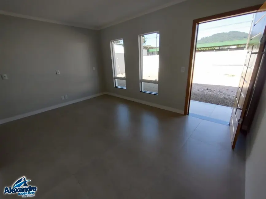 Casa com 3 quartos à venda, 154m2 em Centro, Schroeder - SC - imagem 4 Foto 4 de Casa com 3 quartos à venda, 154m2 em Centro, Schroeder - SC