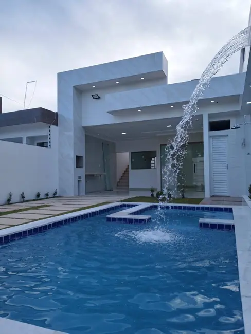 Foto 1 de Casa com 3 quartos à venda, 329m2 em Conde, PB