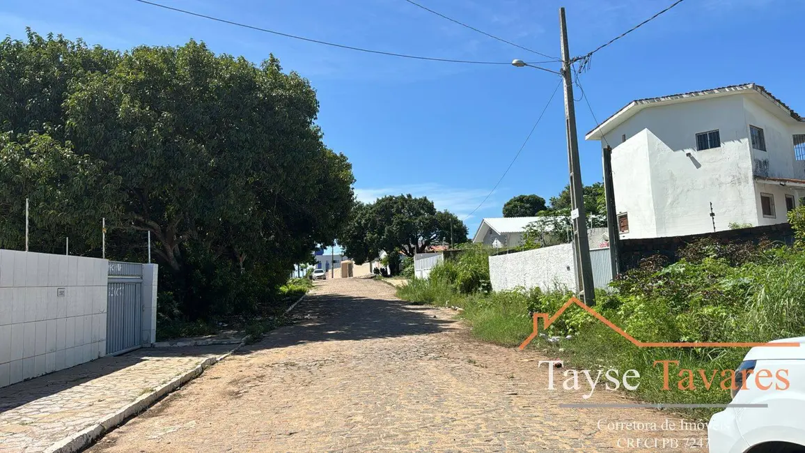 Foto 1 de Terreno / Lote à venda, 450m2 em Conde - PB