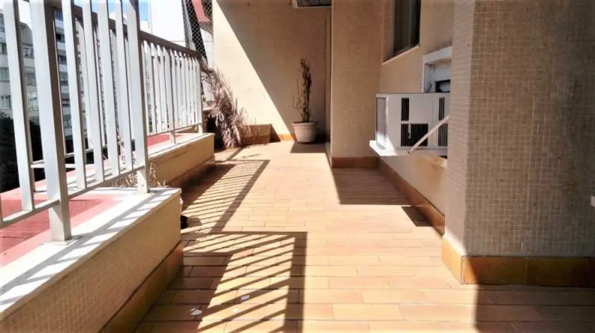 Foto 3 de Apartamento com 2 quartos à venda, 105m2 em Rio De Janeiro - RJ