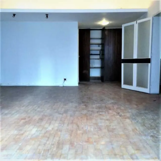 Apartamento com 3 quartos à venda, 190m2 em Rio De Janeiro - RJ - imagem 2 Foto 2 de Apartamento com 3 quartos à venda, 190m2 em Rio De Janeiro - RJ