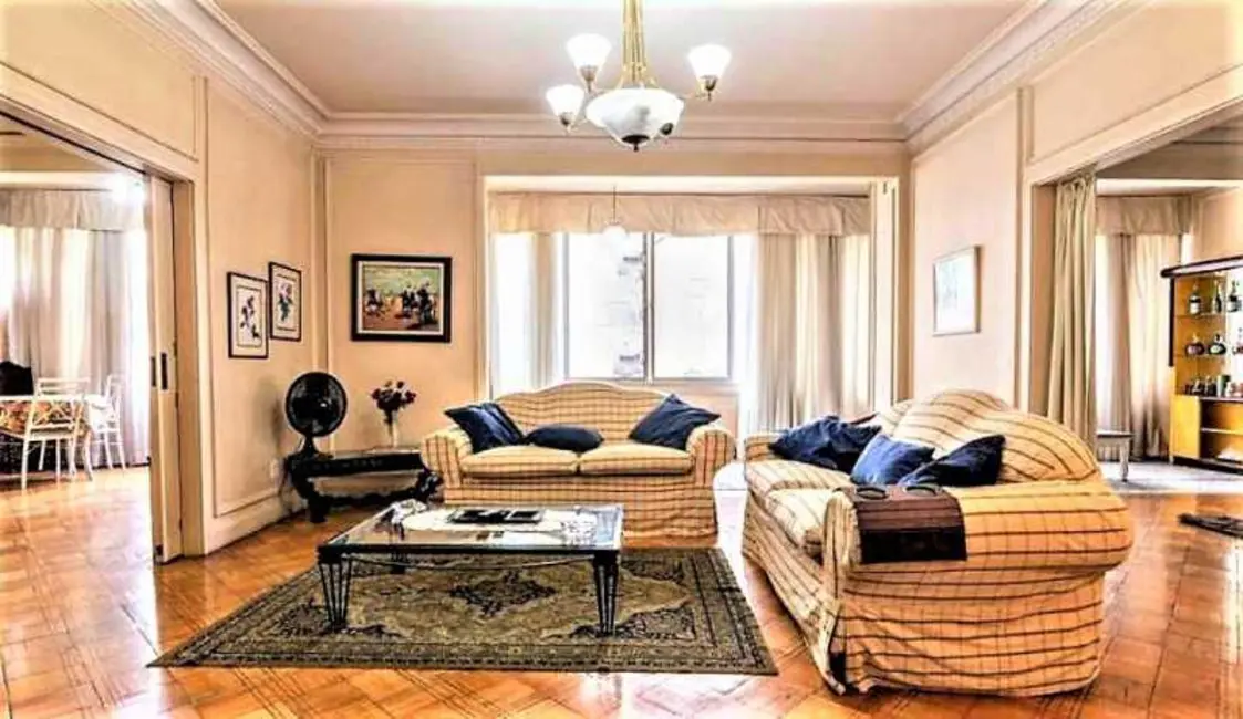 Foto 2 de Apartamento com 3 quartos à venda, 240m2 em Rio De Janeiro - RJ