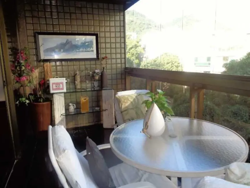 Foto 2 de Apartamento com 4 quartos à venda, 191m2 em Rio De Janeiro - RJ