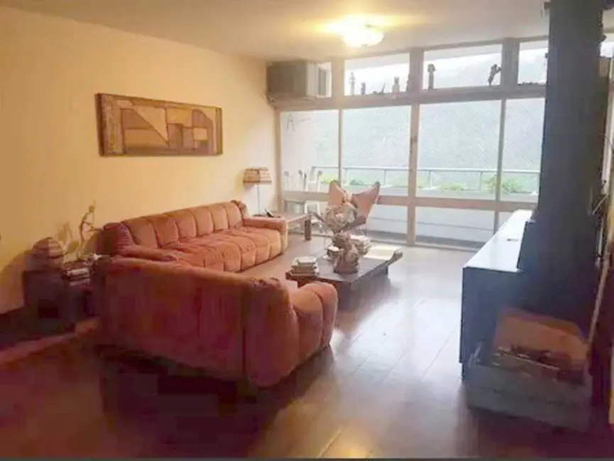 Foto 3 de Apartamento com 4 quartos à venda, 170m2 em Rio De Janeiro - RJ