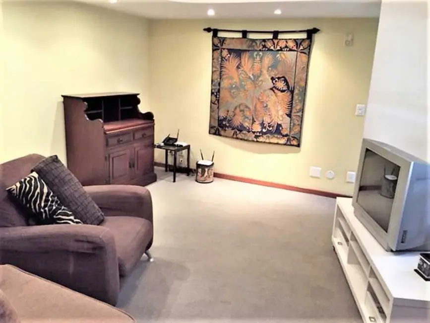Apartamento com 4 quartos à venda, 251m2 em Rio De Janeiro - RJ - imagem 5 Foto 5 de Apartamento com 4 quartos à venda, 251m2 em Rio De Janeiro - RJ