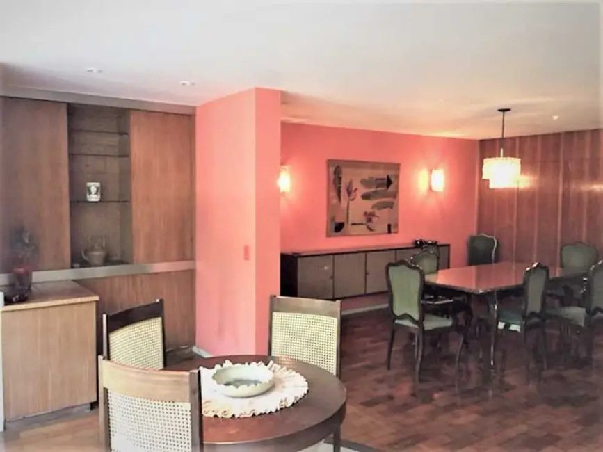 Apartamento com 4 quartos à venda, 251m2 em Rio De Janeiro - RJ - imagem 3 Foto 3 de Apartamento com 4 quartos à venda, 251m2 em Rio De Janeiro - RJ