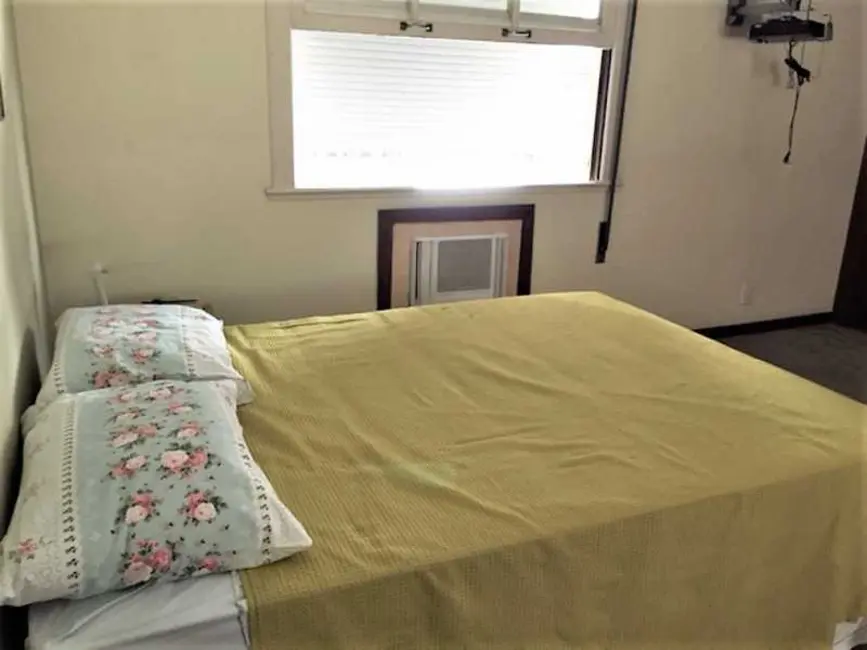 Apartamento com 4 quartos à venda, 251m2 em Rio De Janeiro - RJ - imagem 9 Foto 9 de Apartamento com 4 quartos à venda, 251m2 em Rio De Janeiro - RJ