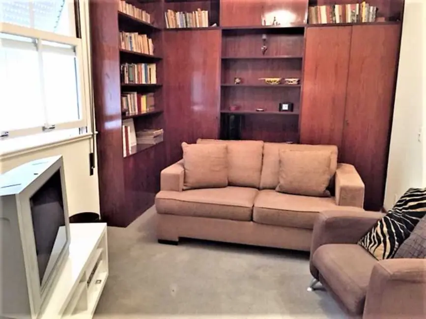 Apartamento com 4 quartos à venda, 251m2 em Rio De Janeiro - RJ - imagem 4 Foto 4 de Apartamento com 4 quartos à venda, 251m2 em Rio De Janeiro - RJ