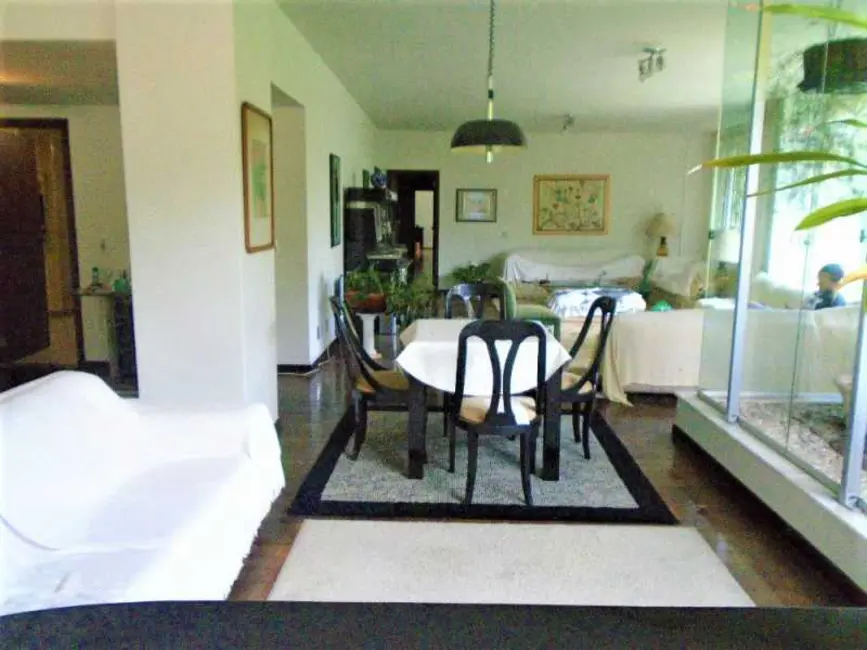 Apartamento com 4 quartos à venda, 300m2 em Rio De Janeiro - RJ - imagem 7 Foto 7 de Apartamento com 4 quartos à venda, 300m2 em Rio De Janeiro - RJ