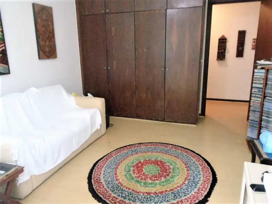 Apartamento com 4 quartos à venda, 300m2 em Rio De Janeiro - RJ - imagem 9 Foto 9 de Apartamento com 4 quartos à venda, 300m2 em Rio De Janeiro - RJ