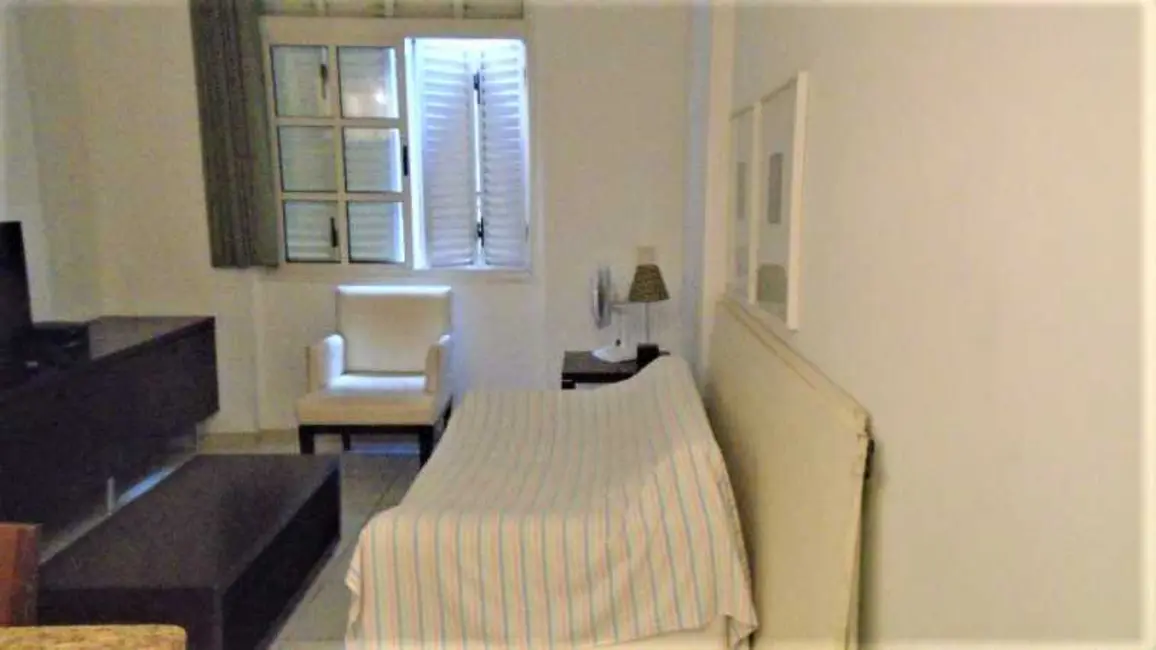 Loft / Flat com 1 quarto à venda, 50m2 em Rio De Janeiro - RJ - imagem 3 Foto 3 de Loft / Flat com 1 quarto à venda, 50m2 em Rio De Janeiro - RJ