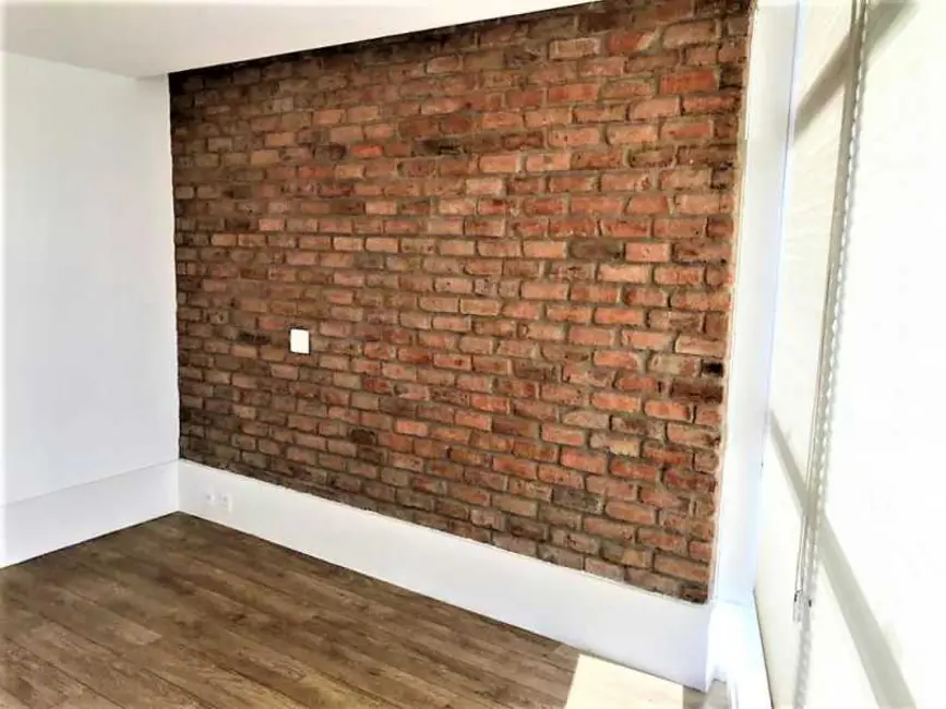 Sala Comercial à venda, 32m2 em Rio De Janeiro - RJ - imagem 3 Foto 3 de Sala Comercial à venda, 32m2 em Rio De Janeiro - RJ