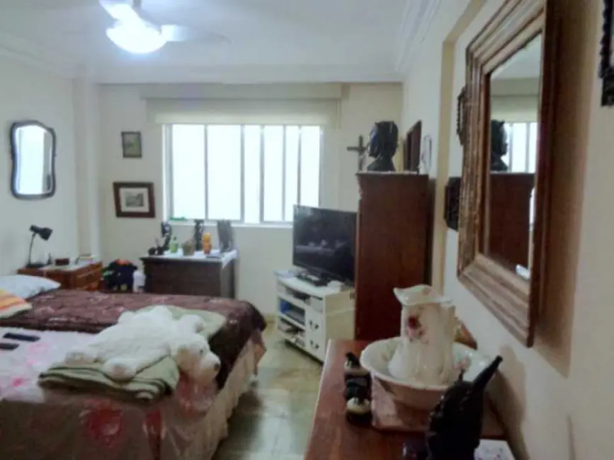 Apartamento com 3 quartos à venda, 191m2 em Rio De Janeiro - RJ - imagem 5 Foto 5 de Apartamento com 3 quartos à venda, 191m2 em Rio De Janeiro - RJ