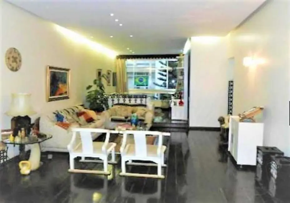 Foto 1 de Apartamento com 3 quartos à venda, 180m2 em Rio De Janeiro - RJ