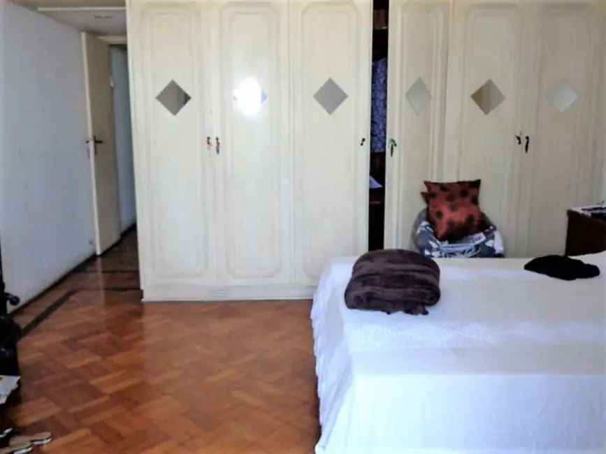 Apartamento com 3 quartos à venda, 147m2 em Rio De Janeiro - RJ - imagem 8 Foto 8 de Apartamento com 3 quartos à venda, 147m2 em Rio De Janeiro - RJ