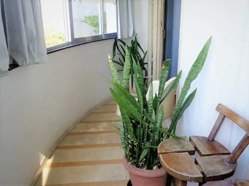 Apartamento com 3 quartos à venda, 147m2 em Rio De Janeiro - RJ - imagem 7 Foto 7 de Apartamento com 3 quartos à venda, 147m2 em Rio De Janeiro - RJ