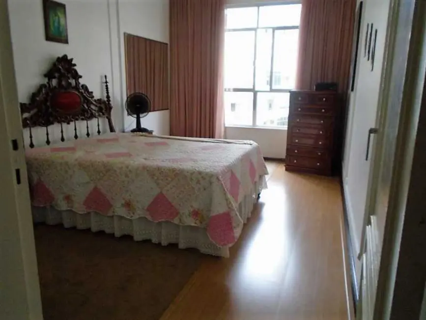 Apartamento com 3 quartos à venda, 160m2 em Rio De Janeiro - RJ - imagem 8 Foto 8 de Apartamento com 3 quartos à venda, 160m2 em Rio De Janeiro - RJ