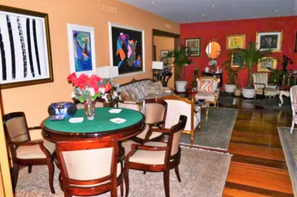Apartamento com 4 quartos à venda, 320m2 em Rio De Janeiro - RJ - imagem 8 Foto 8 de Apartamento com 4 quartos à venda, 320m2 em Rio De Janeiro - RJ