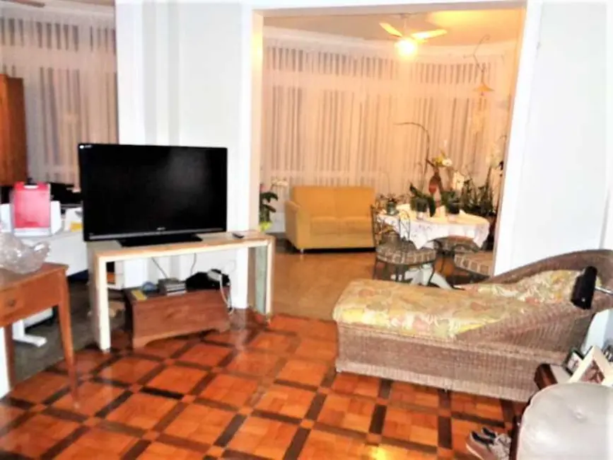 Apartamento com 4 quartos à venda, 220m2 em Rio De Janeiro - RJ - imagem 3 Foto 3 de Apartamento com 4 quartos à venda, 220m2 em Rio De Janeiro - RJ
