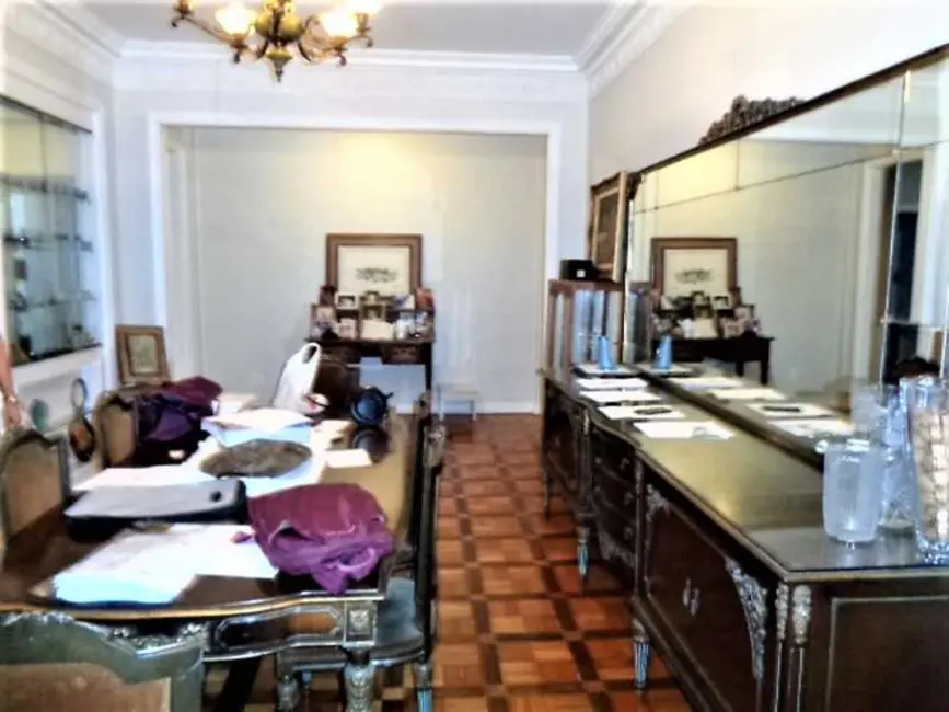 Apartamento com 4 quartos à venda, 220m2 em Rio De Janeiro - RJ - imagem 2 Foto 2 de Apartamento com 4 quartos à venda, 220m2 em Rio De Janeiro - RJ