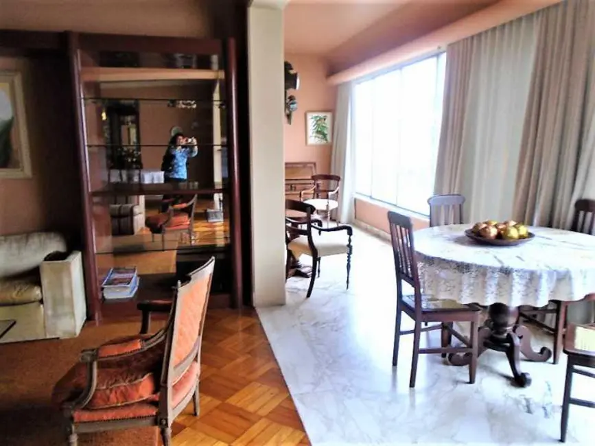 Foto 2 de Apartamento com 4 quartos à venda, 220m2 em Rio De Janeiro - RJ